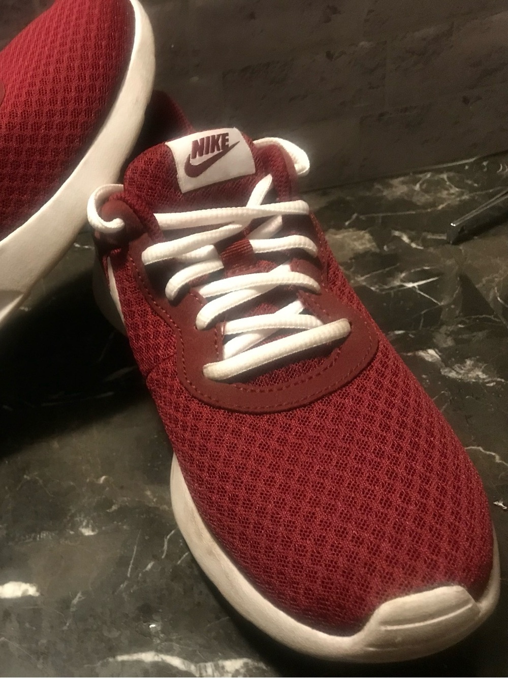 Nike Maroon Mesh Sneakers with White Soles sz 8.5 like new